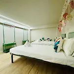 דירה Modern With Style Near Center *