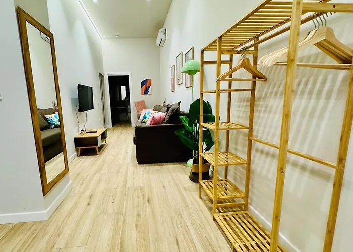 Modern With Style Near Center 公寓 *
