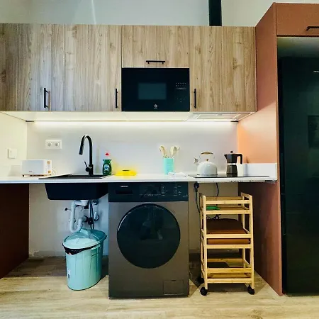 アパート Modern With Style Near Center