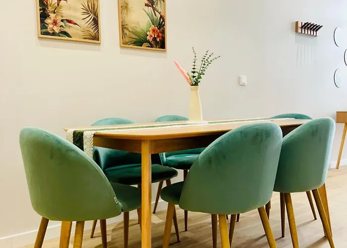 Modern With Style Near Center Appartement *